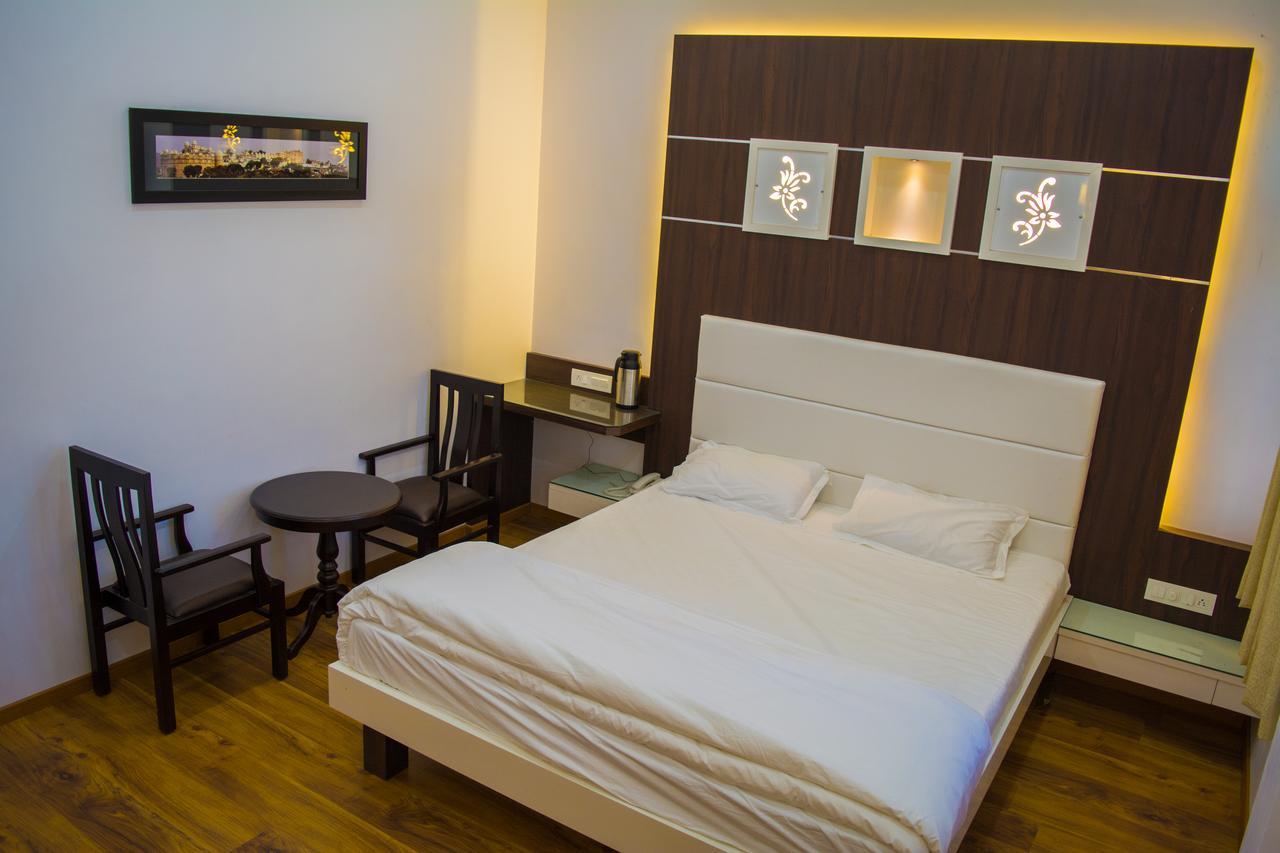 Tiger Hill Homestay Udaipur Ngoại thất bức ảnh
