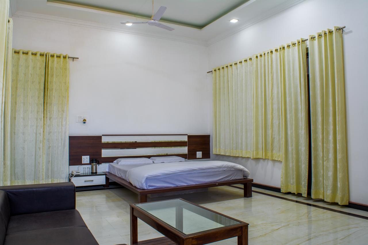 Tiger Hill Homestay Udaipur Ngoại thất bức ảnh