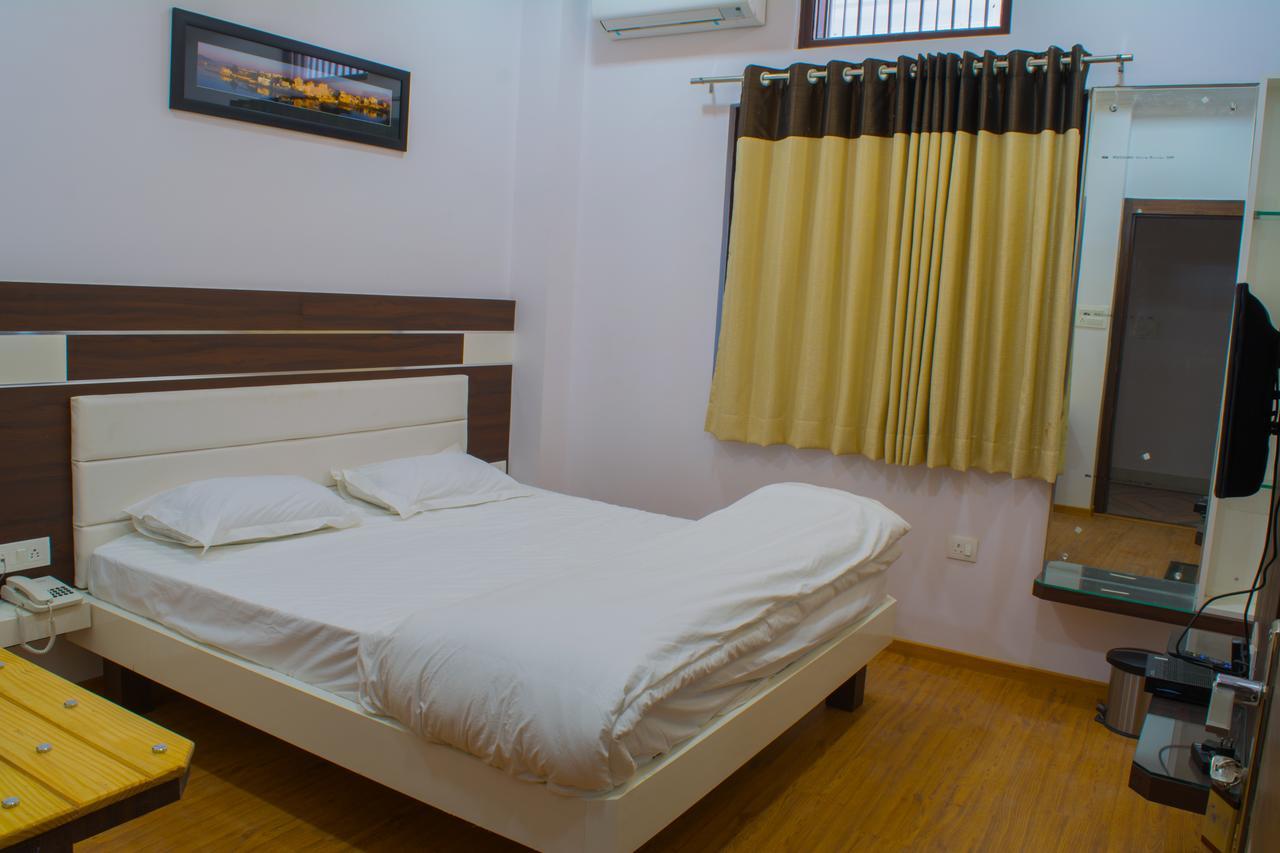Tiger Hill Homestay Udaipur Ngoại thất bức ảnh